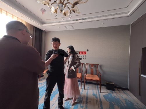 吴忠装修公司|吴忠幡豪俱乐部设计装修现场量尺
